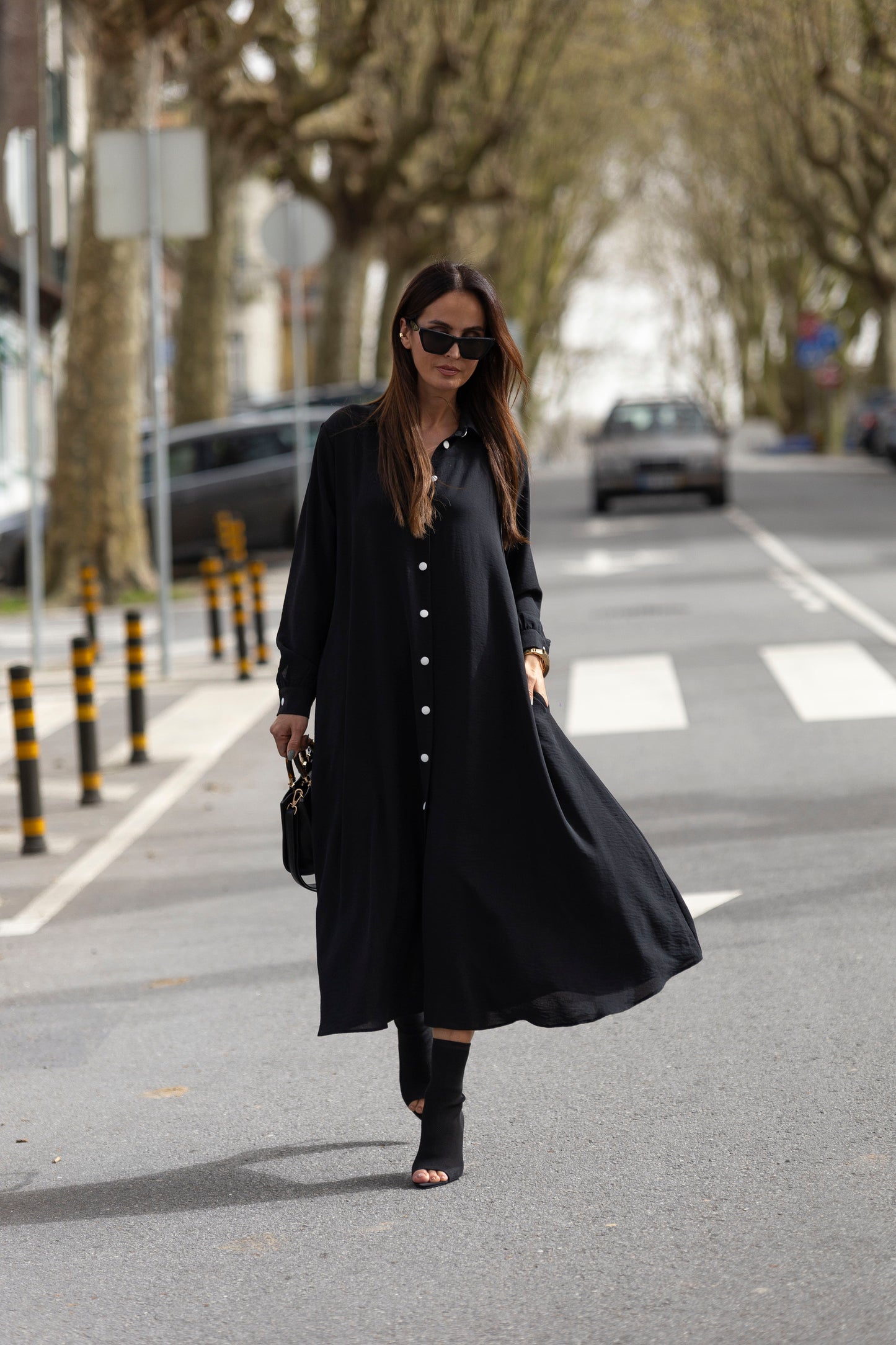 Vestido camisero en negro