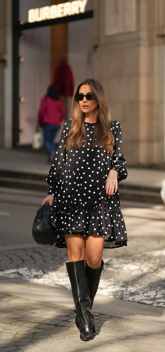 Robe courte avec volant