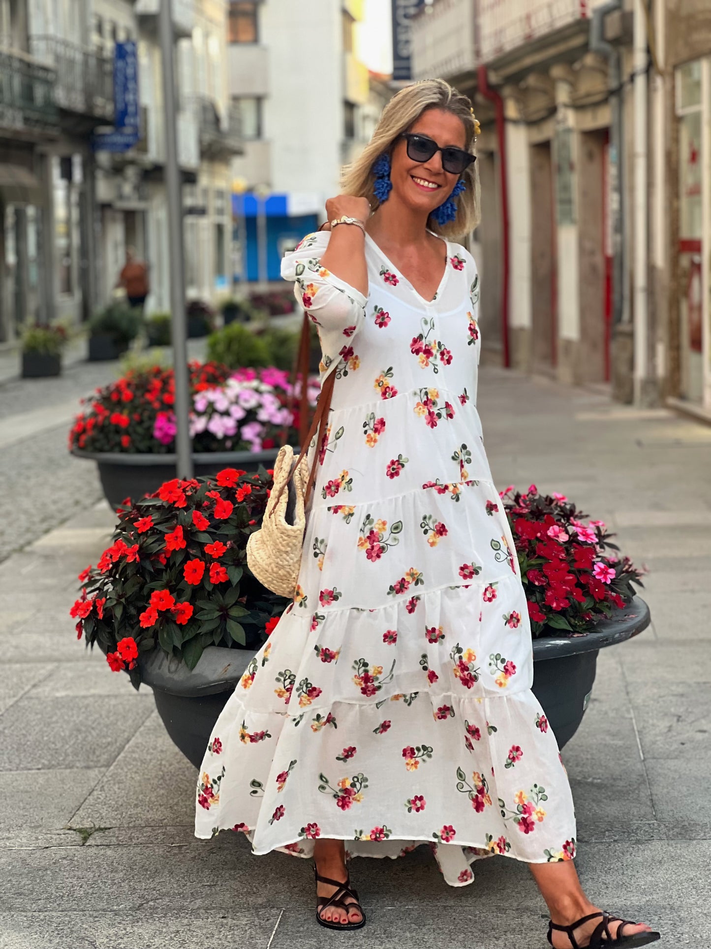 Vestido largo blanco con flores