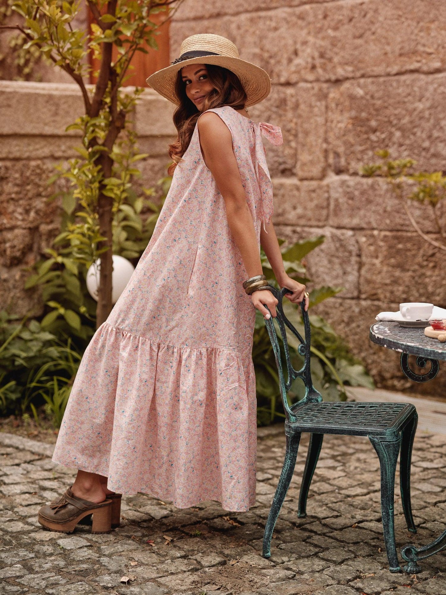 Vestido de flores con volante