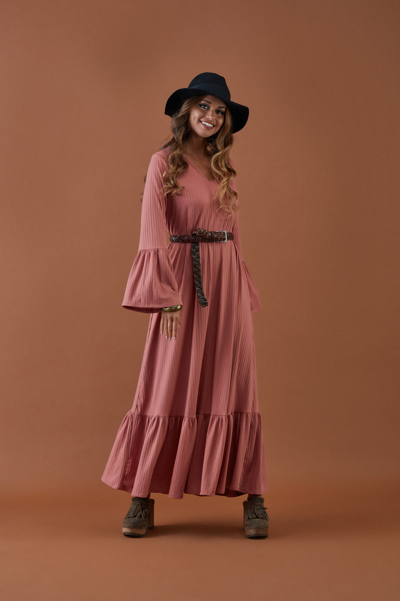 <transcy>Vestido con volante</transcy>