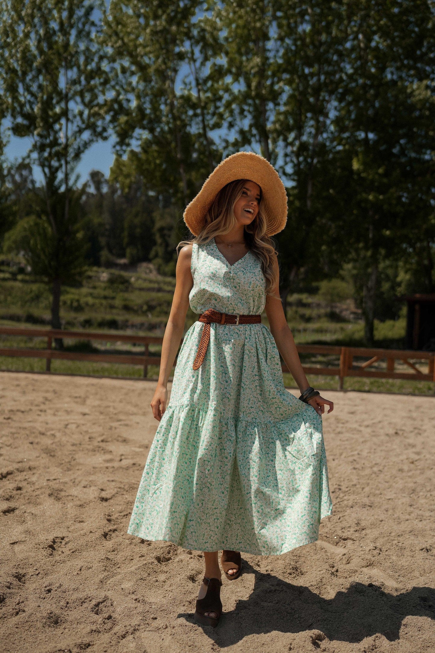 Vestido de flores con volante