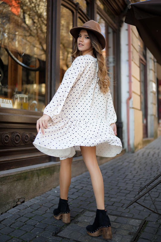 Vestido curto Corações