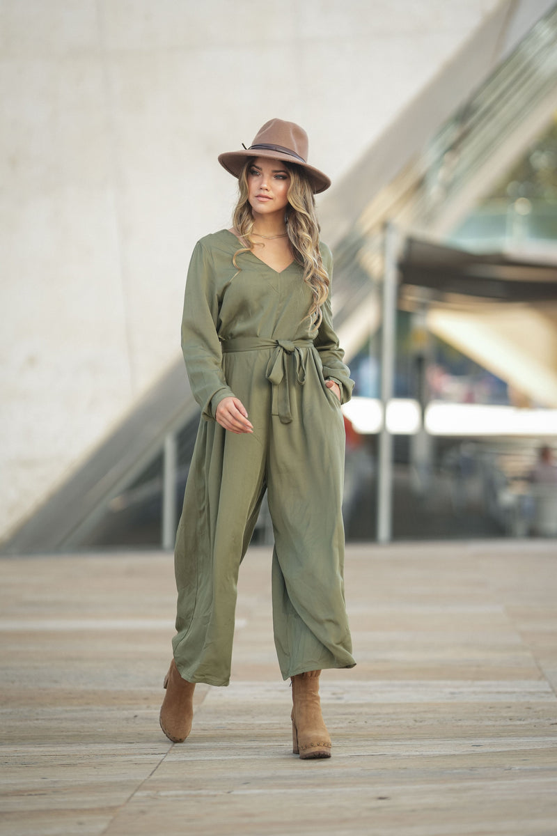 Jumpsuit with belt