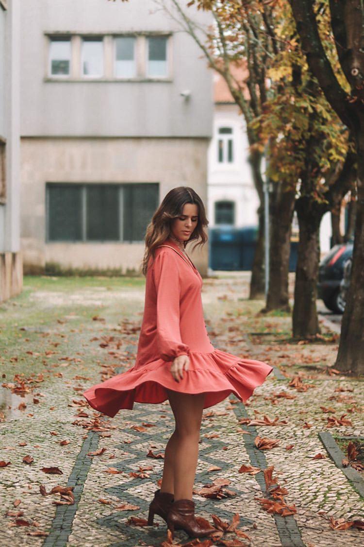 Short dress with buttons