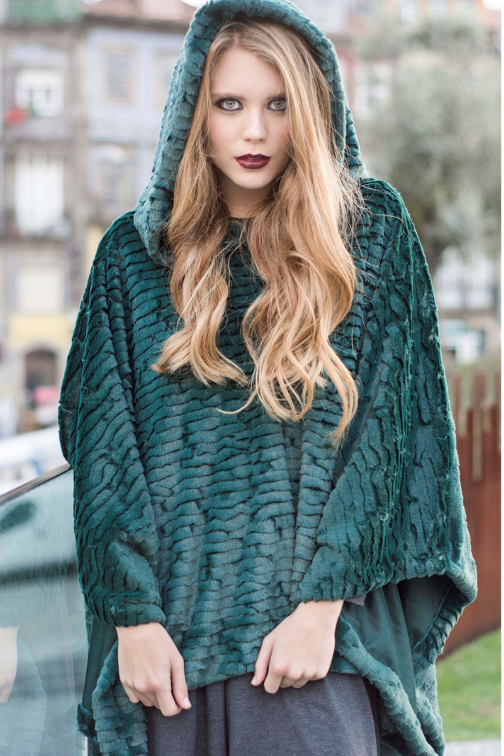 Hooded cape